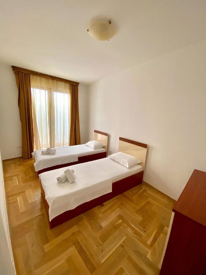 Apartments First Line Petrovac Eksteriør bilde
