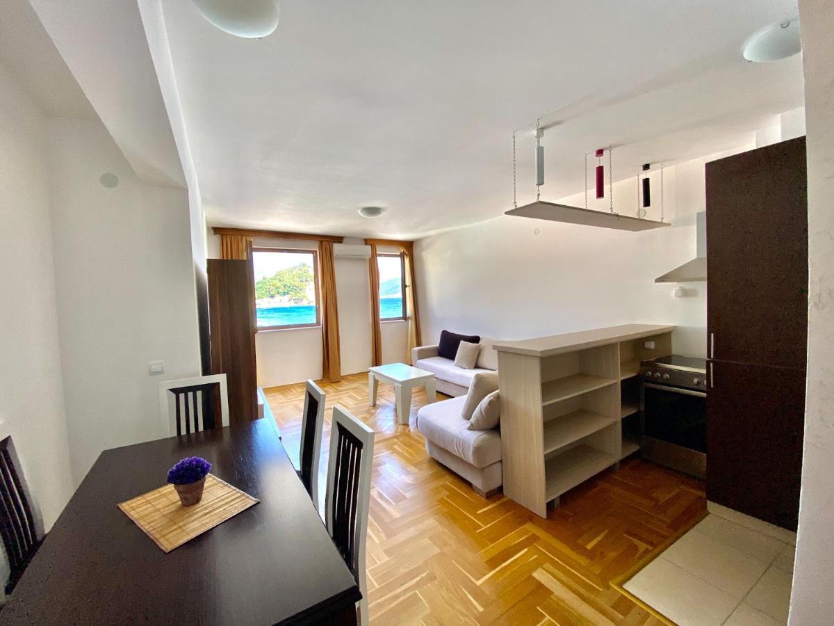 Apartments First Line Petrovac Eksteriør bilde