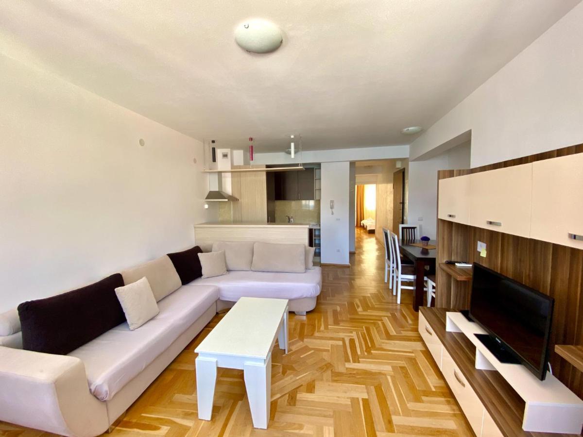 Apartments First Line Petrovac Eksteriør bilde