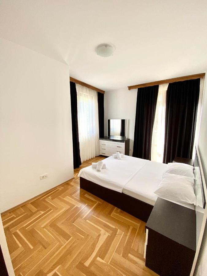 Apartments First Line Petrovac Eksteriør bilde