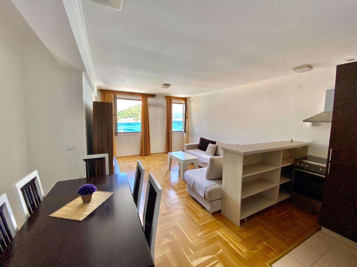 Apartments First Line Petrovac Eksteriør bilde