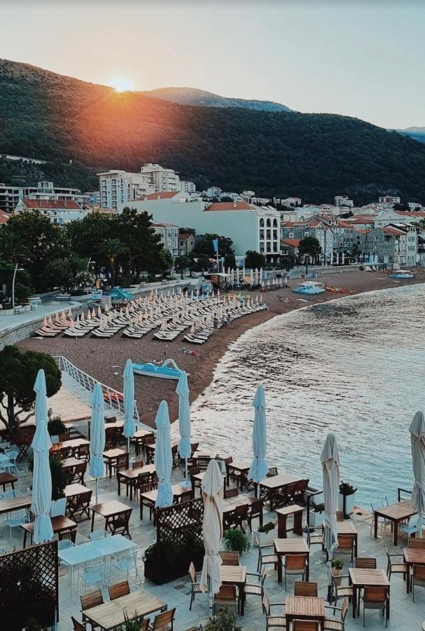 Apartments First Line Petrovac Eksteriør bilde