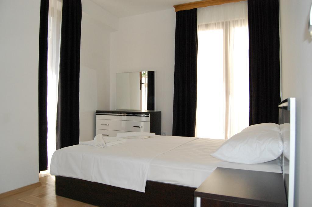 Apartments First Line Petrovac Rom bilde