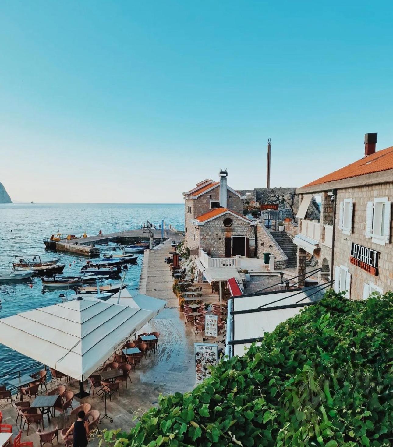 Apartments First Line Petrovac Eksteriør bilde