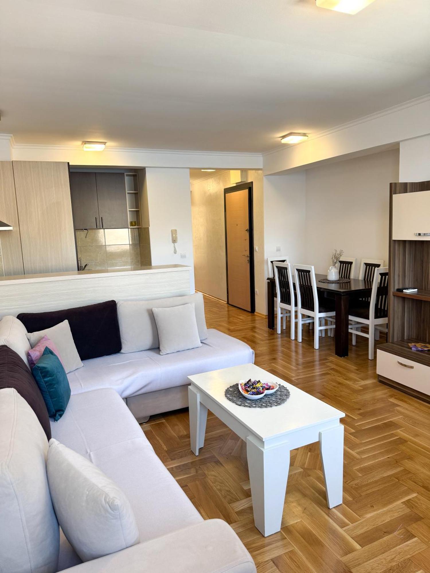 Apartments First Line Petrovac Eksteriør bilde