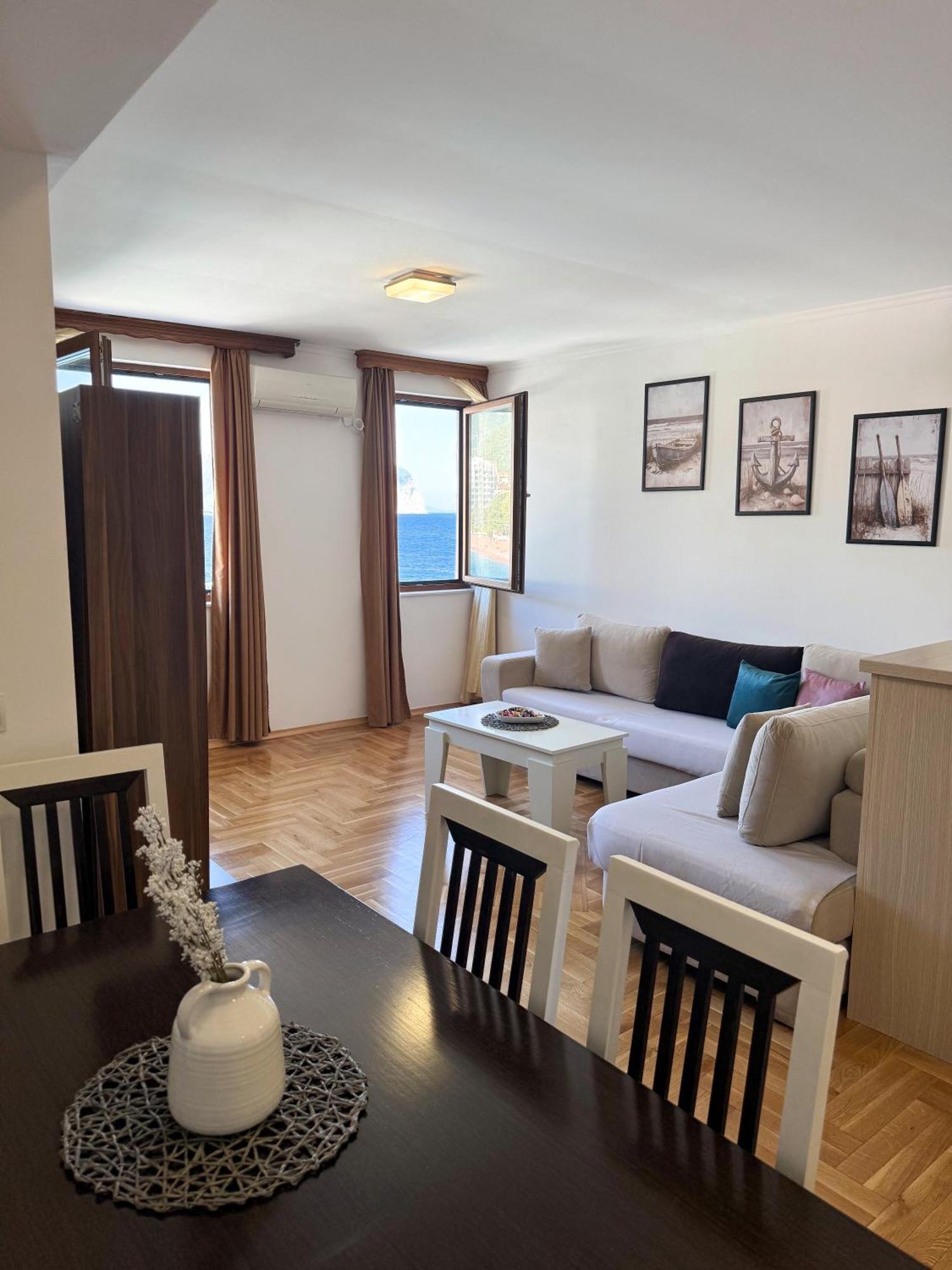Apartments First Line Petrovac Eksteriør bilde